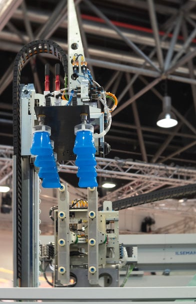 Keeping load peaks down and operational reliability up